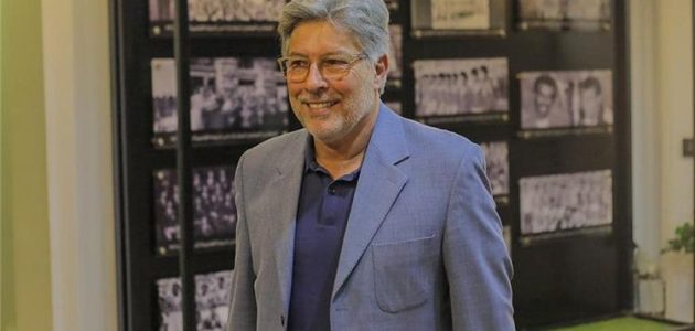 اتحاد الكرة يُعلن تفاصيل التعاقد مع بيريرا لرئاسة لجنة الحكام