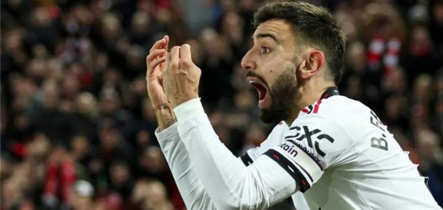 ذا صن توضح موقف تين هاج تجاه تجريد برونو فرنانديز من شارة قيادة مانشستر يونايتد